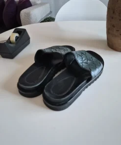 Billi bi sandaler, str. 39