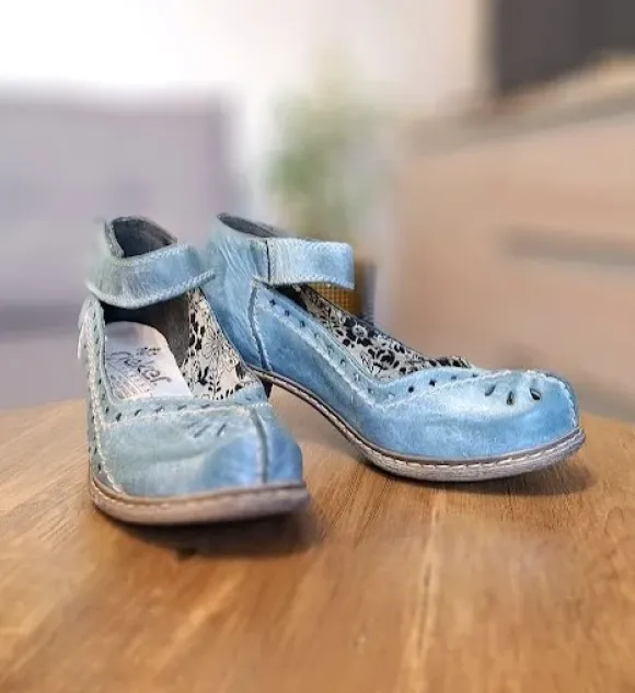 Błękitne ażurowe czółenka Rieker Antistress | Skóra | Rozmiar 36 (22,5 cm)