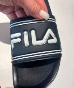 Blåa badtofflor