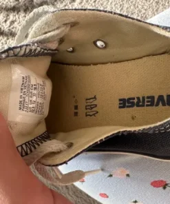 Blåa converse