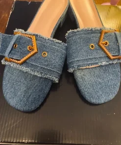 Blåa denim sandaler