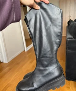 Black boots