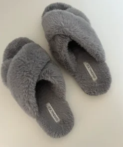 Bløde grå hjemmesko