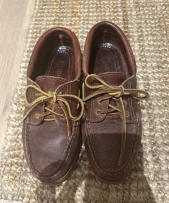 Boat shoes leather brown