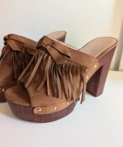 Boho-inspirerade klackskor i mockaimitation