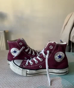 Bordowe Converse