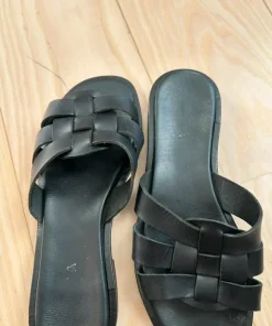 Bukela sandaler