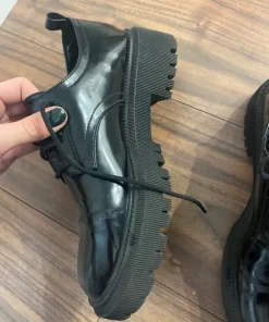 buty damskie oksfordki na platformie wysokie aesthetic czarne sznurowane na wiosnę