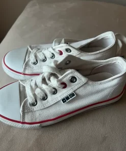 Buty dla dziewczynek