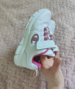 Buty dla dziewczynki na rzepy