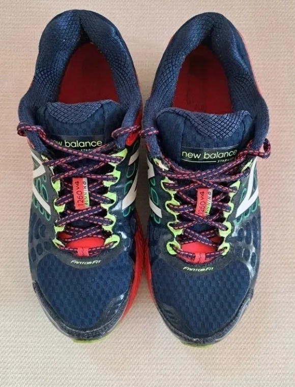 Buty do biegania kolorowe New Balance 1260 V4 40