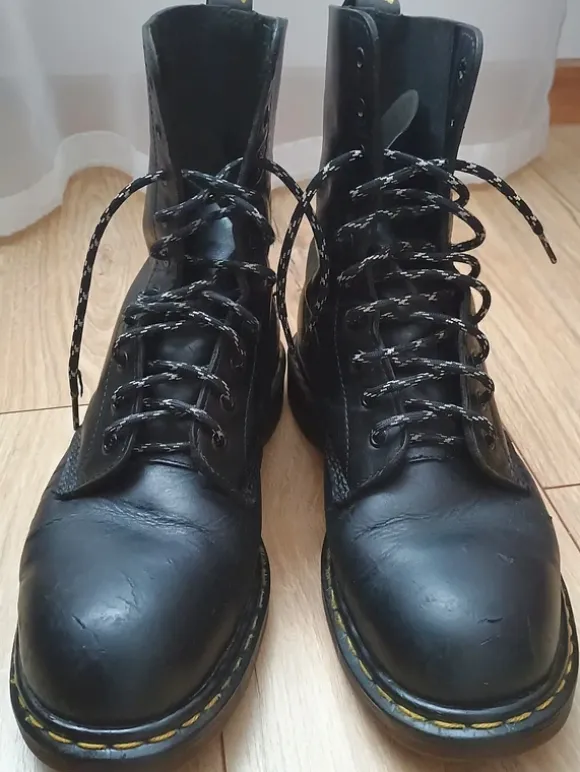 Buty Dr. Martens czarne roz. 43, wyższe 10 dziurek