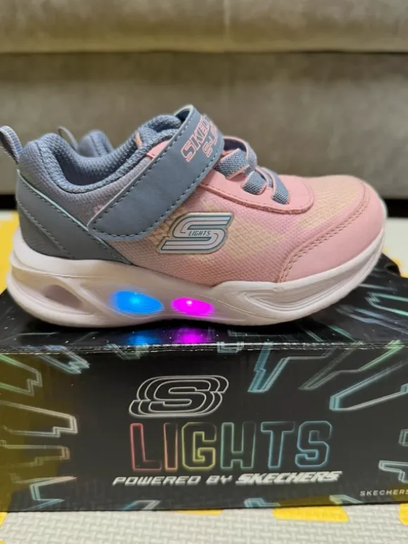 Buty dziecięce dziewczęce Skechers świecące