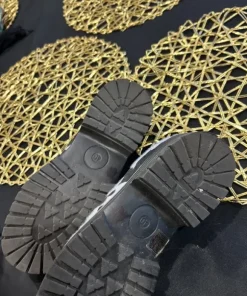 Buty efekt włosia