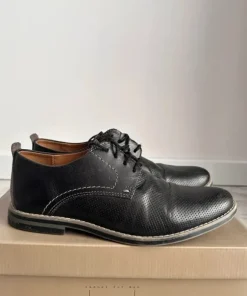 Buty garniturowe Lasocki