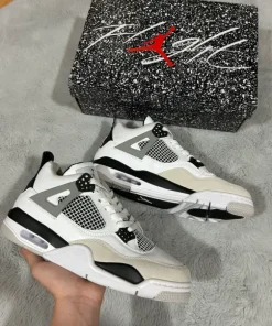 Buty J4