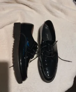Buty skórzane lakierowane Paul Green 39,5 wkładka 25, 5 cm