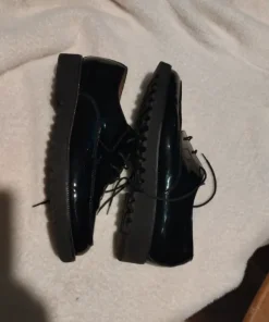 Buty skórzane lakierowane Paul Green 39,5 wkładka 25, 5 cm