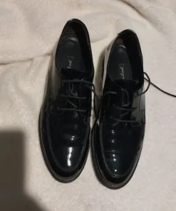 Buty skórzane lakierowane Paul Green 39,5 wkładka 25, 5 cm