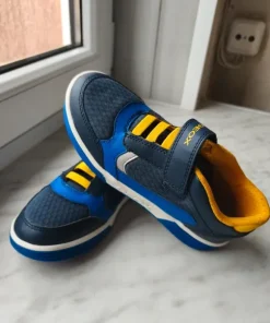 Buty sportowe Geox, rozmiar 33