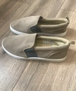 Buty sportowe r.40 nowe bez metki