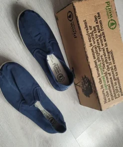 Buty tenisówki Natural World rozmiar 40