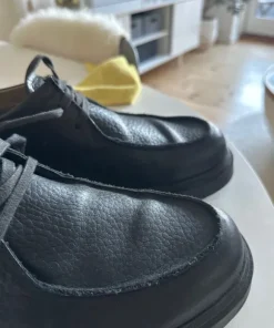 Calvin Klein moc-toe