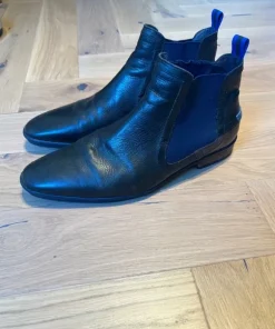 Chelsea boots