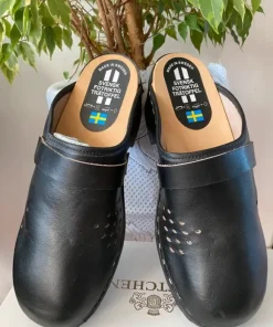 Chodaki black czarne rozmiar 41/42 - skóra naturalna - made in Sweden