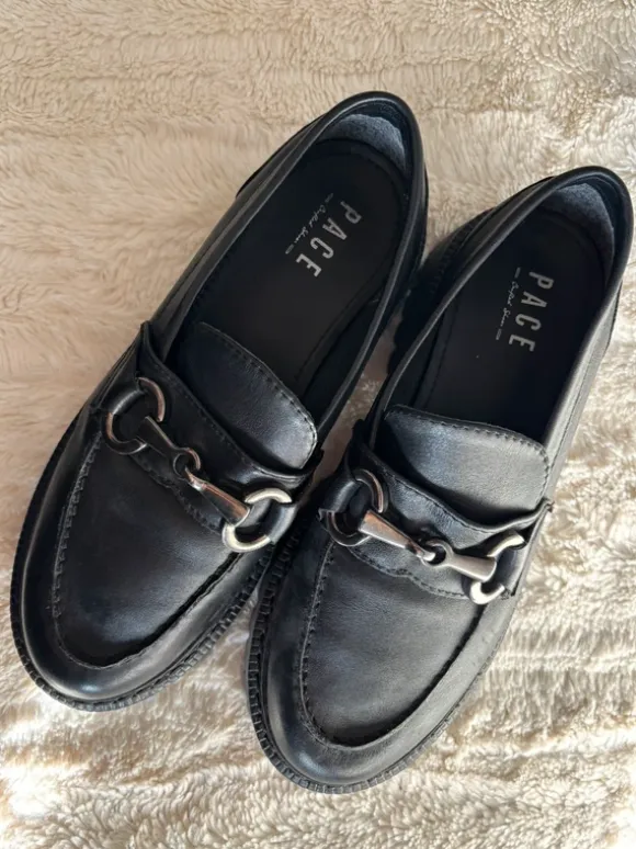 Chunky loafers