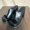 Chunky mules