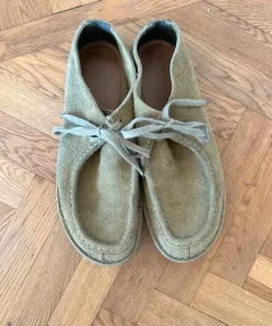 Clarks Desert Nomad boots