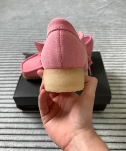 Clarks Originals Wallabee pink suede size 38 / 24 cm