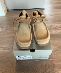 Clarks str 41.5
