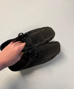 Clarks wallabee
