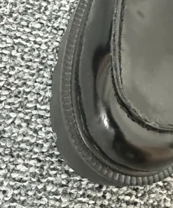 Czarne loafersy