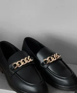 Czarne loafersy ONLY ze złotym łańcuchem | Rozmiar 37