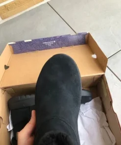 Damskie Zimowe buty Skechers rozmiar 38.5