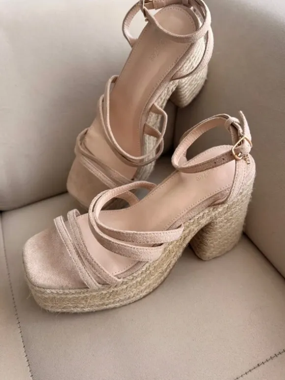 DeeZee sandały na koturnie obcasie espadryl beżowe paski sandals espadriles beige pumps wedges