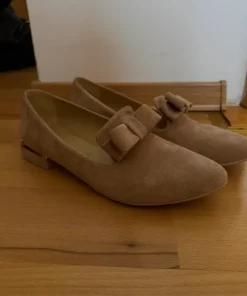 Eleganckie baleriny nude z kokardą roz 39