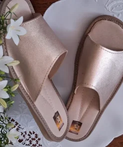 Eleganckie pantofle damskie, rozmiar 38, skóra