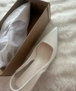 Elegante højhælet sandaler