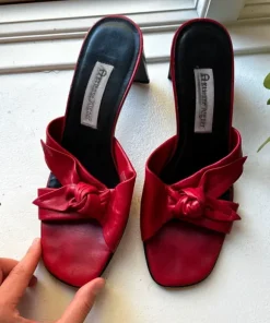 Etienne aigner mules