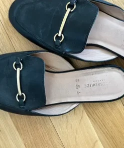 Fede mules Loafers mokkasiner sandaler sort med guld spænde
