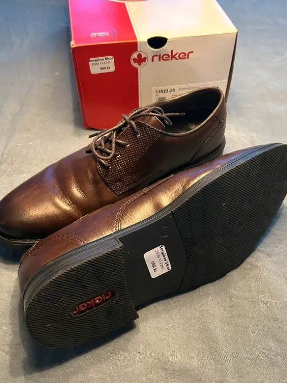 Finskor