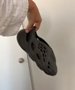 Foam runner Yeezy