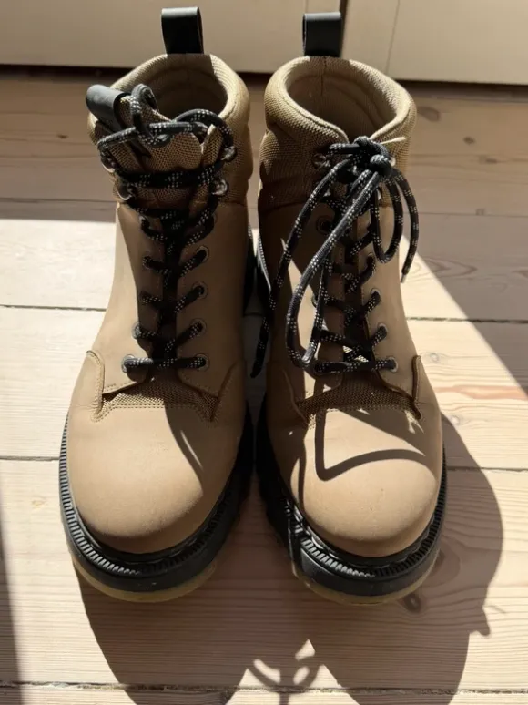 Garment Project boots
