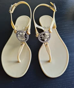 Guess sandaler, 36