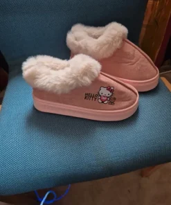Hello kitty tofflor inneskor med riktig sula