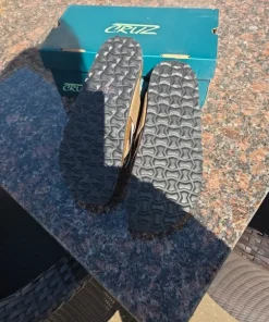 Helt nye sandaler str 38.